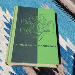 1950s MCM Girl Scout Handbook vintage green
